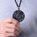 Colar Mapa da Fortuna em obsidiana negra: proteção, equilíbrio e prosperidade para uso unissex. - Imagem 6