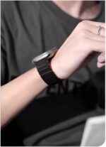 Pulseira magnética para Apple Watch com ajuste seguro e confortável, ideal para esportes e uso diário. - Imagem 3