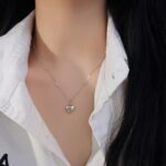 Colar Bolinha Feminino com Pingente Coração em Aço Inox: delicado, resistente e ideal para presentear com elegância. - Imagem 3