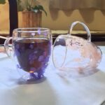 Caneca de Vidro Floral 350ml: resistente, elegante e ideal para café e chá. - Imagem 3