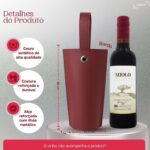 Porta Vinho Luxo Bordô em Couro Sintético Premium: presente elegante, seguro e sofisticado para garrafas padrão. - Imagem 5