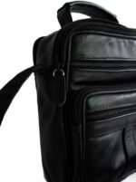 Bolsa transversal em couro legítimo, média, unissex e anti furto: estilo, segurança e praticidade para o dia a dia. - Imagem 7