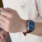 Pulseira de couro vintage Gomvadr para Apple Watch: estilo clássico, conforto premium e compatibilidade ampla. - Imagem 3