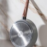 Conjunto de Panelas Brinox Ceramic Life Nox 5 Peças Cinza: antiaderente cerâmico, mais praticidade, saúde e sofisticação na cozinha. - Imagem 8