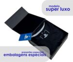 Caixa de Presente Preta Rígida 18x18x7cm com Fechamento Magnético, ideal para presentes, kits e brindes premium. - Imagem 4