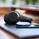 Headphone Sony WH-1000XM4 preto sem fio com Noise Cancelling para som premium e conforto na compra online - Imagem 5