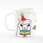 Caneca Mágica Flork Feliz Aniversário 325ml: presente criativo termossensível que revela o meme com bebidas quentes. - Imagem 4