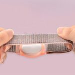 Pulseira Ajustável para AirTag: segurança e conforto para crianças e idosos, com ajuste firme e múltiplas cores. - Imagem 4