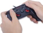 Controle Gamer Redragon Saturn G807: conforto, precisão e compatibilidade para jogar no PC com vibração e modo Turbo. - Imagem 7