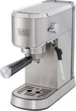 BLACK+DECKER CEA1200G: cafeteira expresso com jarra inox, 2 cafés simultâneos e preparo com pó ou cápsulas.