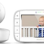 Babá Eletrônica Motorola VM36XL com tela 5, visão noturna e monitoramento em tempo real para mais segurança do bebê.