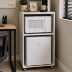 Bancada Bar para Embutir Frigobar e Micro-ondas com rodízios: mais praticidade e estilo para seu espaço.