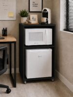 Bancada Bar para Embutir Frigobar e Micro-ondas com rodízios: praticidade, resistência e design para sua cozinha ou bar.