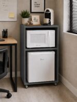 Bancada Bar para Embutir Frigobar e Microondas com Rodízios: praticidade e organização para sua cozinha.