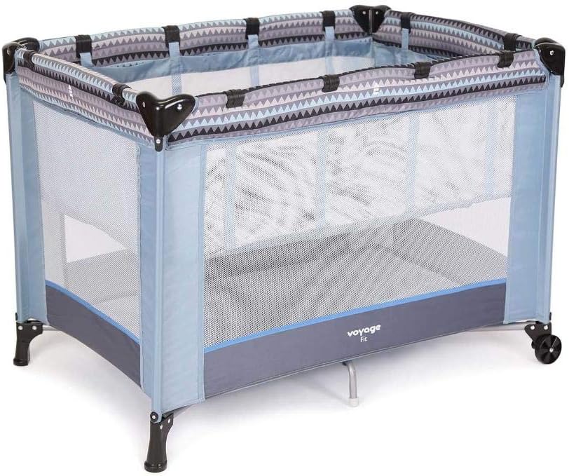 Berço Fit Voyage Azul Geo: conforto, segurança e praticidade do Berço Fit Voyage Azul Geo: conforto, segurança e praticidade do nascimento até 15kg, com mosquiteiro e bolsa para transporte.