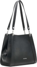 Bolsa Calvin Klein Reyna Novelty tripla: organização, segurança e estilo para o dia a dia. - Imagem 2