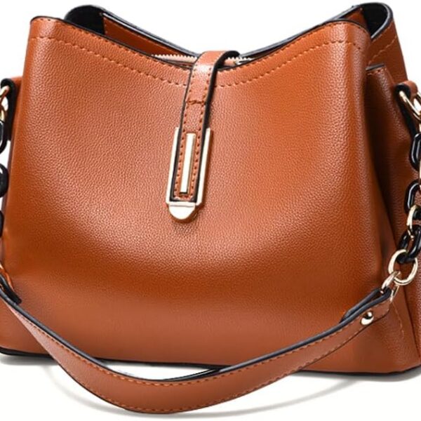 Bolsa Feminina de Couro Plutônio com 3 usos, tamanho médio, ideal para o dia a dia com estilo e praticidade.