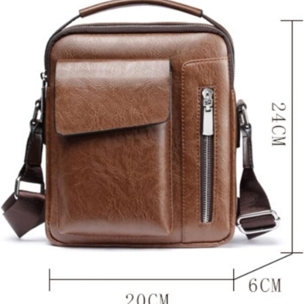 Bolsa Transversal Masculina de Couro Resistente: estilo casual, compacta e ideal para levar seus itens com praticidade.