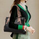 Bolsa de Couro de Ombro Feminina com grande capacidade, ideal para levar tudo com estilo e praticidade.