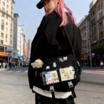 Bolsa tiracolo Kawaii com janela para pins e pelúcia, ideal para anime, cosplay e uso diário com estilo Y2K. - Imagem 2
