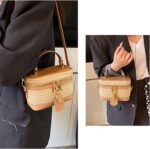 Bolsa transversal de palha feminina: estilo verão elegante, leve e prática para férias e passeios - Imagem 2