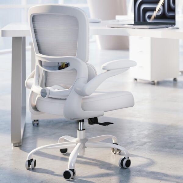 Cadeira de escritório ergonômica com suporte lombar ajustável, malha respirável e reclinação 90° a 120° para conforto e produtividade