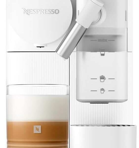 Cafeteira Espresso Nespresso Lattissima One Branca 110V com leite em um toque para cappuccino e latte macchiato práticos.