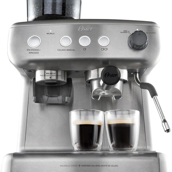 Cafeteira Espresso Oster Xpert Perfect Brew 127V com moedor integrado, 15 bars e jarra espumadora para cafés completos em casa.