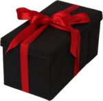 Caixa preta premium para presente com laço vermelho, elegante, resistente e ideal para presentes especiais e kits exclusivos.