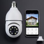 Câmera Segurança IP Lâmpada WiFi Full HD 1080p com visão 360° e áudio bidirecional para monitoramento completo