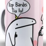 Caneca de Aniversario Flork Meme 325 ml em porcelana, ideal para presentear com estilo e praticidade.