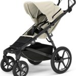 Carrinho Thule Urban Glide 4 Rodas: leve, fácil de dobrar e ideal para todos os terrenos.