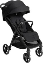 Carrinho de Bebê Joie Parcel LX Preto Eclipse: leve, dobrável com uma mão e ideal para passeios com conforto e segurança.