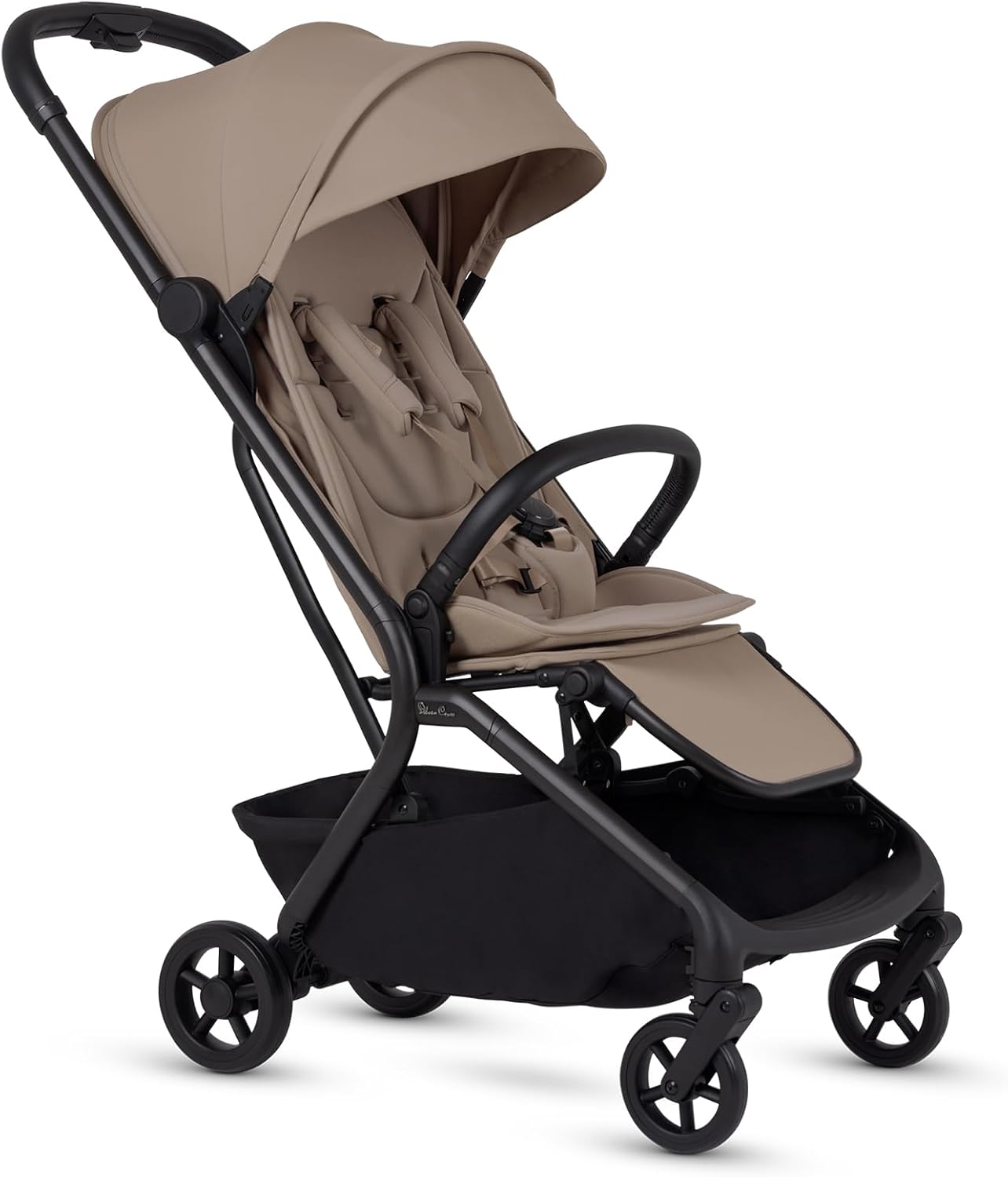 Carrinho de bebê Nia Champagne Silver Cross: compacto, leve e Carrinho de bebê Nia Champagne Silver Cross: compacto, leve e aprovado para cabine, ideal para viagens com conforto e praticidade.
