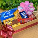 Cesta De Chocolate Stitch com Miçangas: presente infantil completo com doces, brinquedos e carinho, pronto para surpreender - Imagem 2
