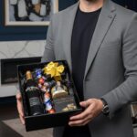 Cesta Gourmet G&O Black Gift com Vinho Pata Negra: presente premium sofisticado para celebrações especiais e corporativas. - Imagem 2