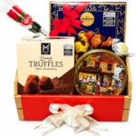 Cesta Presente Gourmet com Importados, Cookies e Chocolates pronta para presentear com elegância e sabor premium