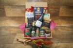 Cesta Presente Premium com Vinho e Pasta Italiana: 12 itens sofisticados para aniversários, executivos e presentes especiais. - Imagem 2