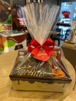 Cesta de Chocolates Cacau Show para Dia dos Namorados: presente completo e delicioso para surpreender quem você ama.