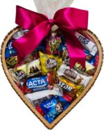 Cesta de Chocolates Lacta Coração com 14 chocolates: presente elegante e pronto para surpreender no Dia da Mulher e Páscoa.