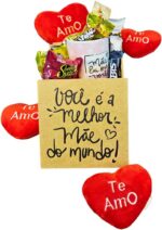 Cesta de Chocolates com Caneca e Chaveiro: presente completo e emocionante para o Dia das Mães e ocasiões especiais.