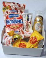 Cesta de Chocolates com Ferrero e Rafaello pronta para presentear com 9 itens especiais - Imagem 2