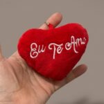 Chaveiro Coração Eu Te Amo: presente romântico ideal para Dia dos Namorados e aniversários de casal - Imagem 2