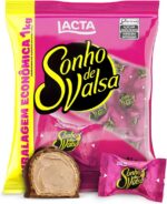 Chocolate Sonho de Valsa 1kg: wafer recheado crocante com recheio cremoso, ideal para compartilhar e abastecer sua casa.