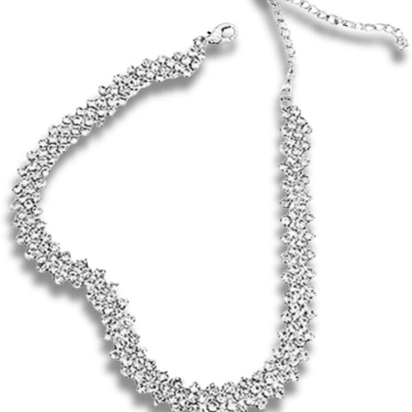 Choker Glow Luxe cravejada em zircônias: brilho intenso e luxo para elevar seu visual com elegância.