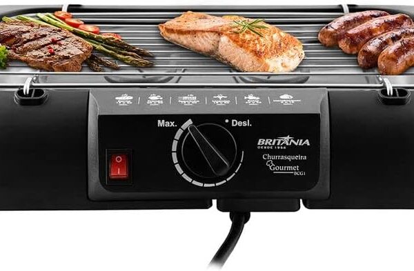 Churrasqueira Gourmet Britânia 1200W: grelha inox, 2 alturas e bandeja 1,2L para assados práticos e saborosos.