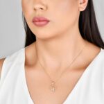 Colar Gato PET Banhado Ouro 18k com Zircônias: elegância para presentear e usar no dia a dia - Imagem 2