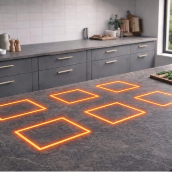 Cooktop Elétrico por Indução Seamless 90cm: 6 zonas, superfície invisível e alta potência para cozinhar com precisão e sofisticação.