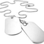 Corrente Masculina de Aço Inox com Pingente Militar: estilo resistente e visual marcante para compor seu look.