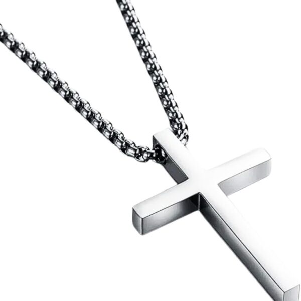 Corrente colar com pingente de cruz em aço inox, estilo masculino, resistente e elegante para uso diário.